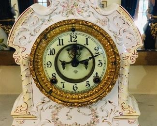 Fine WORKING French porcelain clock