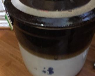 3 gallon covered crock