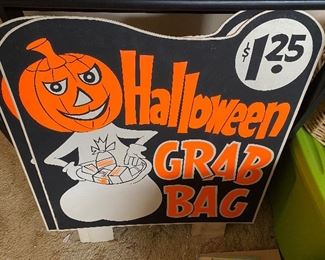 Vintage Halloween Candy Advertising Store Display (2)