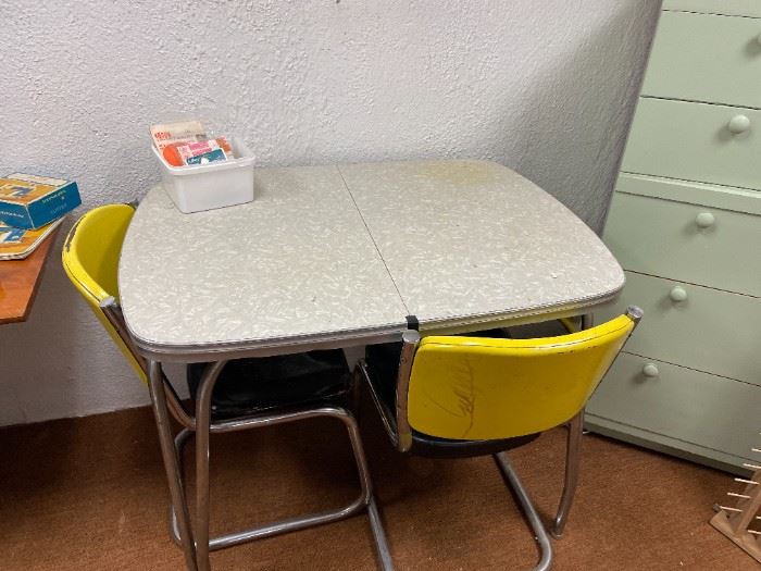 Vintage Table with 2 chairs