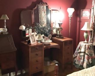 Depression Era Vanity 