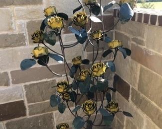 Metal Sculpture, Yellow Rose of Texas