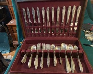 (79) International Silver Sterling Flatware Set in a Wooden Case
PRELUDE Pattern, discontinued from 1939 (no monograms) 
