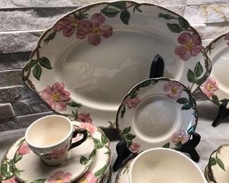 (71) Franciscan 'Desert Rose' Dinnerware