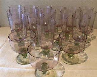 (19) Floradora By Studio Nova Stemware