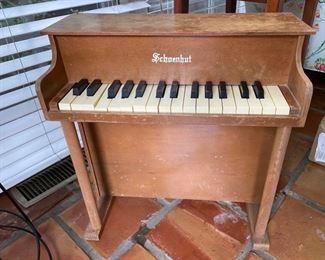Vintage Schoenhut piano