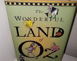 Sooooooooooo many books....soooooo many books