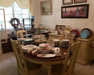 French Provincial small dining table and 4 chairs