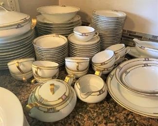 Royal Czech Diana pattern china set (over 90 pieces)
