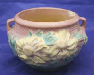 112 - Roseville Peony Pottery Bowl - AS IS - Chipped 6" round

