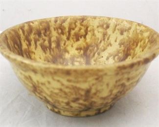 169 - Spongeware mixing bowl 8 1/4" Round
