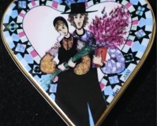 304x - P Buckley Moss Story of Love Pin
