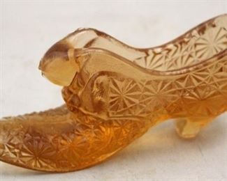 315 - Fenton Peach Glass Shoe 6" long
