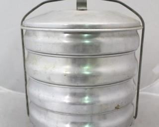 341 - Aluminum 5-tier stacking Lunch/snack kit 13"X 10"
