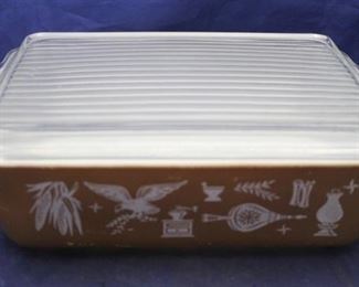 366 - Pyrex Early American Heritage covered dish 10" X 7"
