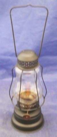 500 - Vintage Lantern 11 1/2" tall
