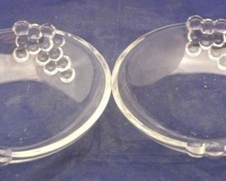 522 - Pair Glass Bowls-2 pieces 7" round
