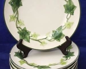 801 - 14 Franciscan Ivy 8 3/4" plates
