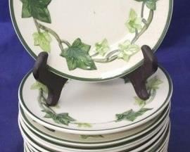 817 - Set of 20 Franciscan Ivy 6 1/2" plates
