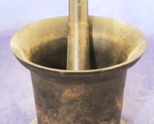 857 - Mortar & pestle 6 x 5
