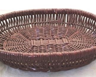 929 - Basket with handles 17 x 12
