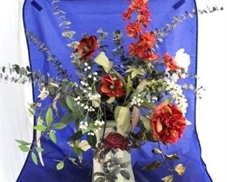 998 - Artificial flower arrangement

