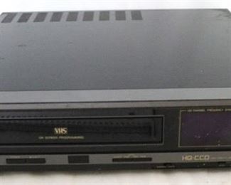 1060 - Sanyo HQ-CCD VCR player, no remote
