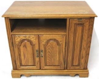 1173 - Wood TV Stand 23 1/2" x 18" x 28"
