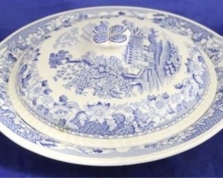 1515 - English Seaforth china covered dish 10 x 4