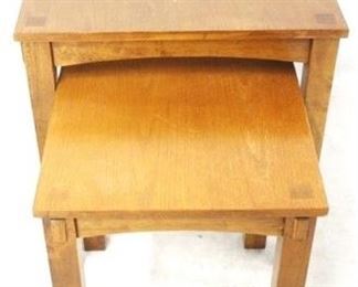1549 - Set of 2 nesting tables 23 x 21 x 21
