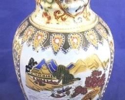 1551 - Oriental style vase 12"
