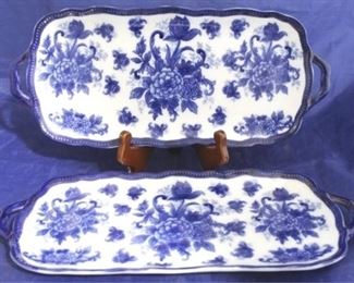 1578 - 2 Blue & white serving trays 15 1/2 x 7
