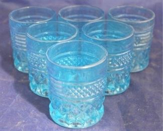 1579 - 6 Vintage blue liquor glasses 2 1/2
