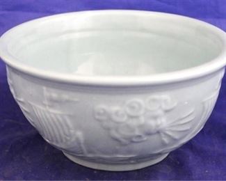 1588 - Vintage mixing bowl 7 1/4 x 4
