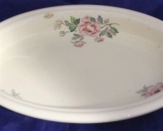 1597 - Vintage serving platter 13 1/4 x 9 1/2
