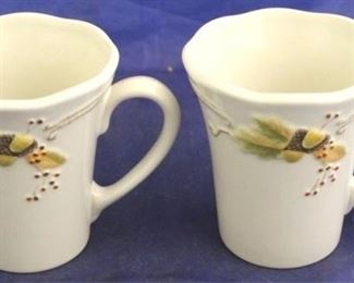 1639 - Pair Pfaltzgraff Plymouth mugs
