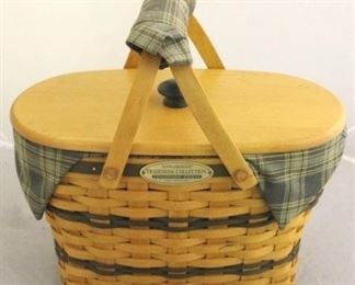 1642 - Longaberger 1997 Fellowship basket With cloth & plastic liner 12 1/2 x 13 x 7
