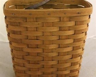 1670 - Longaberger 1987 basket - as is Broken handle 10 x 5 1/2 x 10
