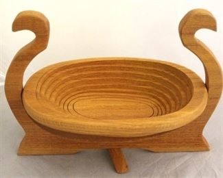 1693 - Wooden Ways expandable wood basket 13 3/4 x 11
