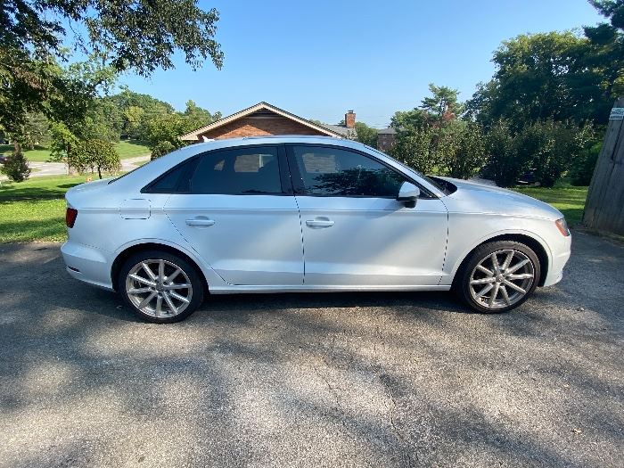 2015 Audi A3 TDI Premium 70,7xxx miles. Regularly serviced at GPO in Nashville 
 Inquire for further details
$15,000