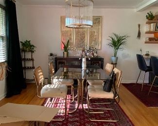 Vintage Dining table & 4 Chairs
$300
Bar/rug/artwork NFS
