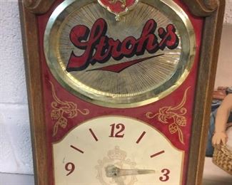 Stroh's Bar clock.