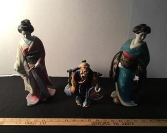 Ceramic figurines