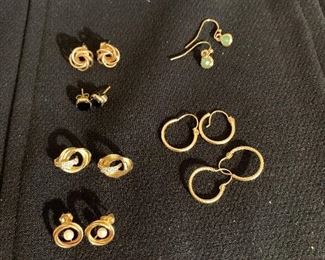 14k gold Earrings