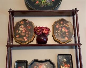 COLLECTION VINTAGE PAINTED TOLE TRAYS
