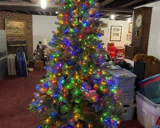 High end Rotating Christmas tree - terrific coditioo