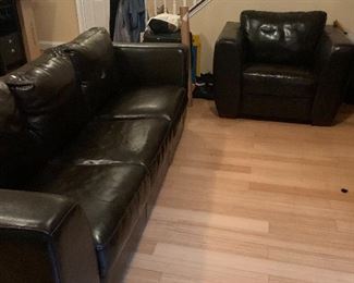 100% Leather Sofa & Club Chair