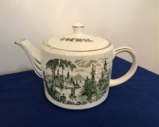 Staffordshire Teapot. England. Royal Crownford Ironstone,