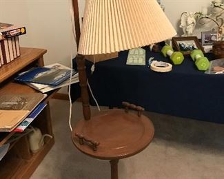 Early American style table lamp