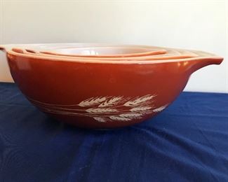 Pyrex Wheat Pattern - 4 bowls